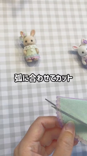 「100均のCDケースで作るお洋服」