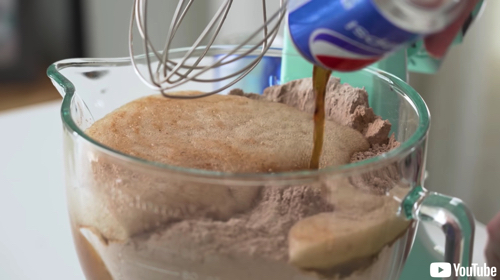 100円ショップの材料でウエディングケーキ