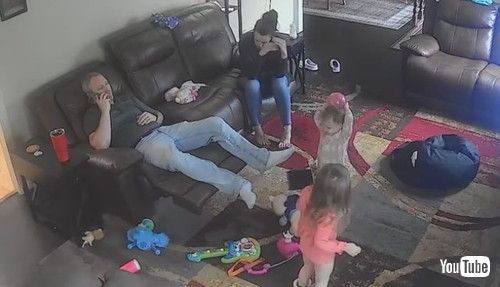 「Girl Surprises Parents With Epic Catch || ViralHog」