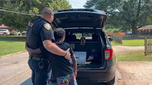 プレステ 警官 感動