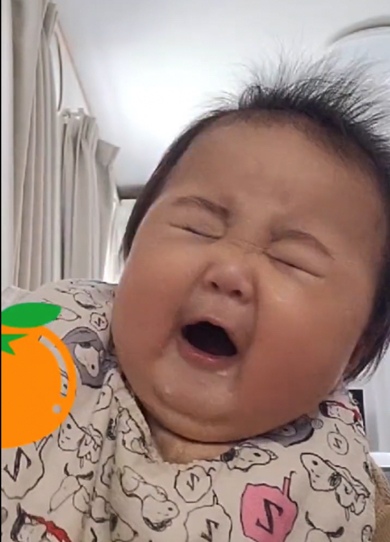 10カ月の赤ちゃんがいろいろな離乳食にチャレンジ