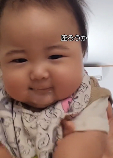 10カ月の赤ちゃんがいろいろな離乳食にチャレンジ