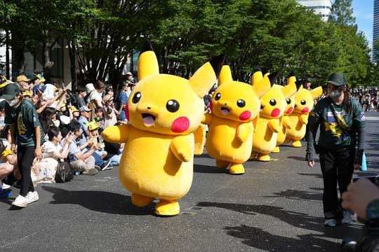 横浜 グランモール公園 ピカチュウ 行進 ダンス イベント みなとみらい