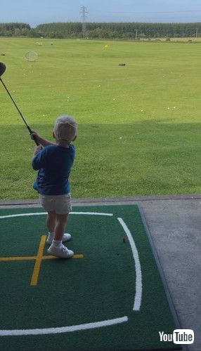 「Plastic Golf Clubs Get Upgraded || ViralHog」