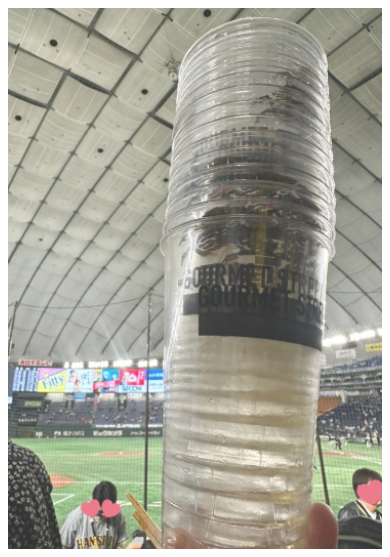 東京ドームの巨人対阪神戦で痛飲するもえのあずき