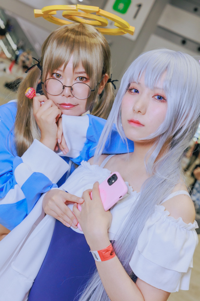 Bankoの「ブルーアーカイブ」モエと傘鶴百合のミヤコ