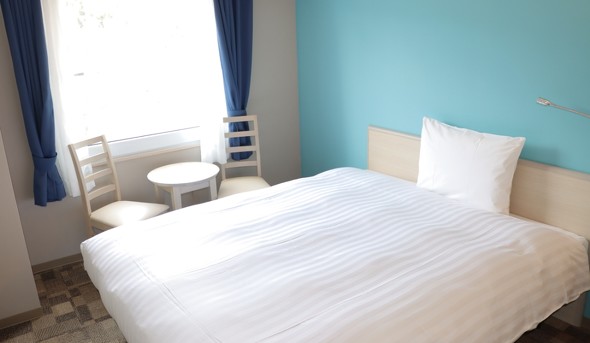 東横イン　シーツ　ベッド　