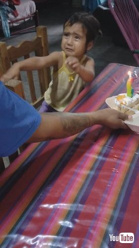 「Daughter Surprised by Dad at Birthday || ViralHog」