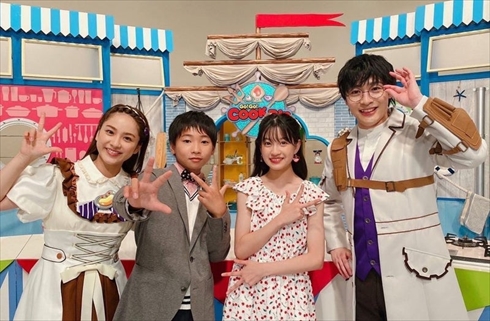 「ゴー！ゴー！キッチン戦隊クックルン」10周年特番で共演した平祐奈と川瀬翠子ら歴代メンバー