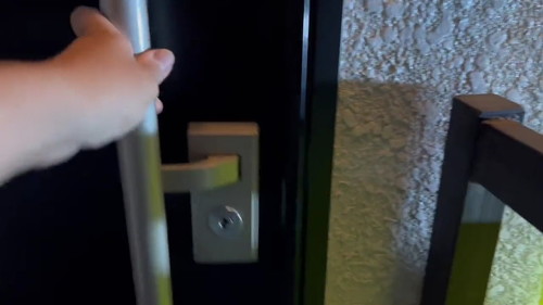 ドア閉めた画像