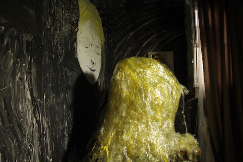 「ミッドサマー」の監督が絶賛した理由が200%納得できる激ヤバストップモーションアニメ映画「オオカミの家」レビュー