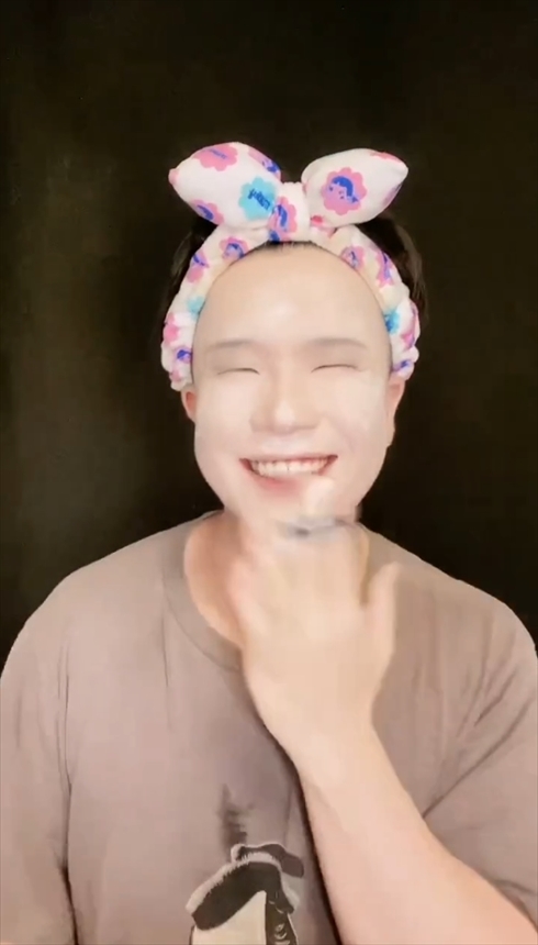 恋柱　甘露寺蜜璃　コスプレ　メイク