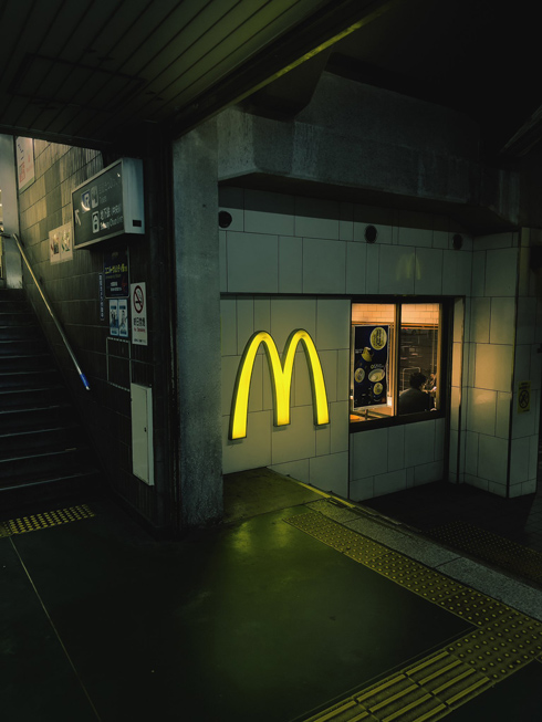 隠れ家っぽいマクド
