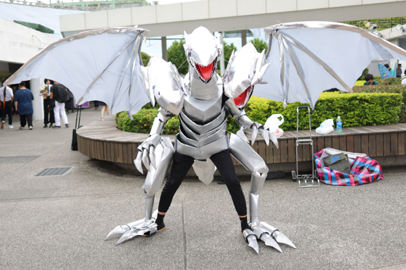 の「遊戯王」ブルーアイズアルティメットドラゴン