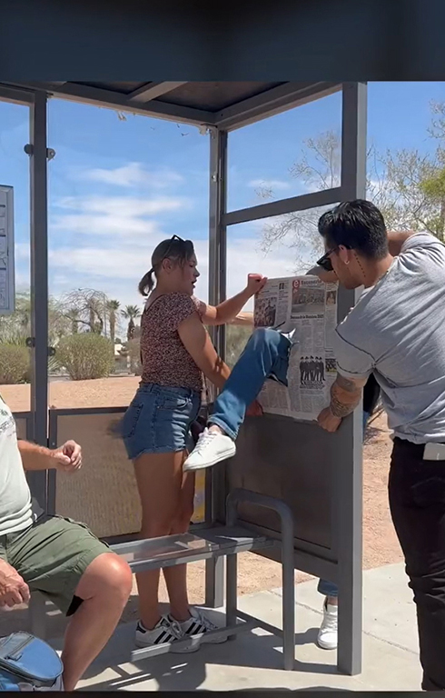 さらに足がニョキ