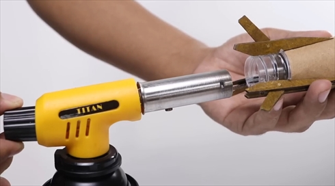 ダンボール　造形　ウルトラギガランチャー　兵器