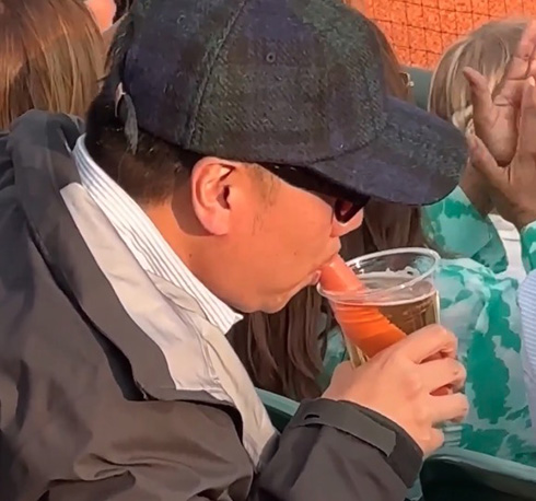 ソーセージ ストロー ビール