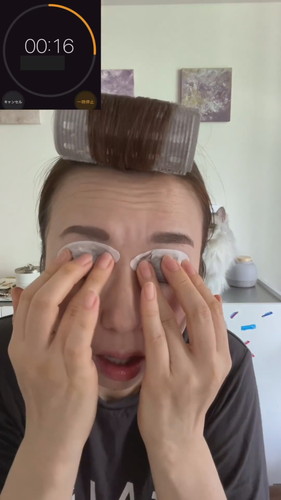 貼るアイシャドウ挑戦！