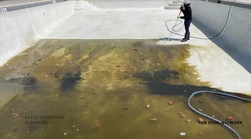 プール　清掃　高圧洗浄　ビフォーアフター