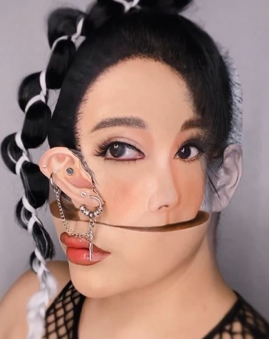 脳がバグるメイク