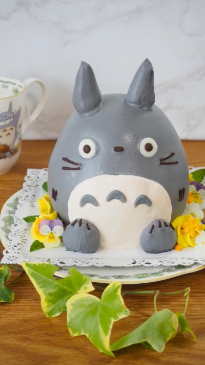 トトロの立体ケーキ