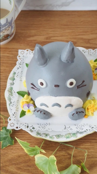 トトロの立体ケーキ