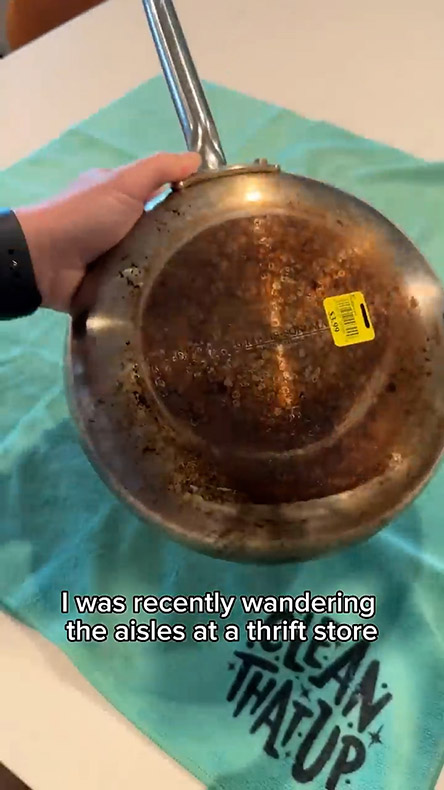 汚れたフライパン