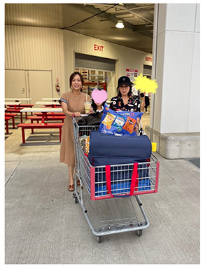 花田虎上ファミリーと藤田紀子がコストコへ