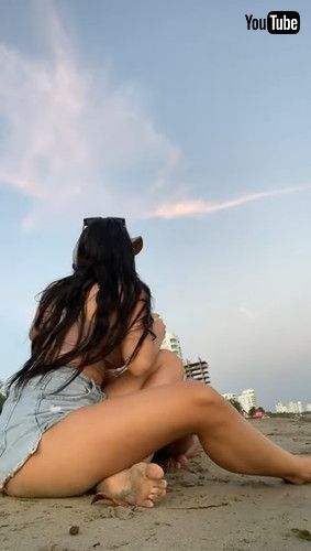 「Jealous Dog Wants All Affection || ViralHog」