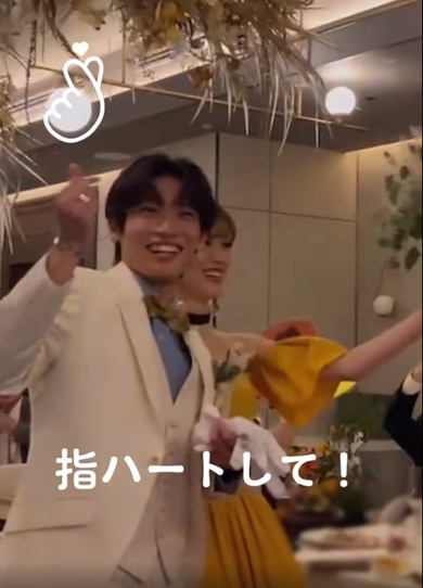 アイドルになりたかった新郎の夢を結婚式でかなえたサプライズ動画
