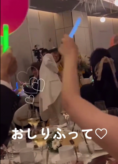 アイドルになりたかった新郎の夢を結婚式で叶えたサプライズ動画