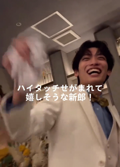 アイドルになりたかった新郎の夢を結婚式でかなえたサプライズ動画