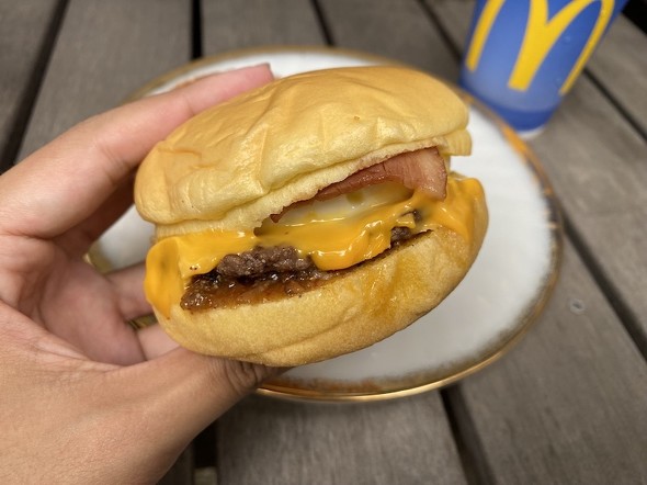 「七味香る牛すき月見」
