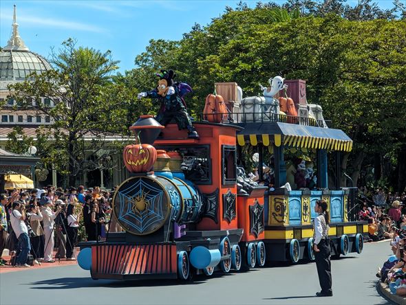 ディズニー・ハロウィーン パレード