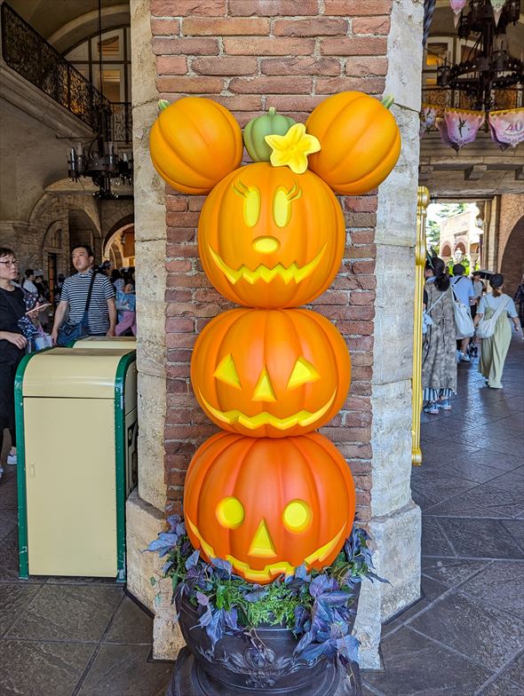 ディズニー・ハロウィーン ミラコスタ通り