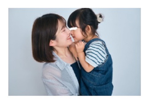 梶田冬磨さんが急逝しシングルマザーとなった青木菜花