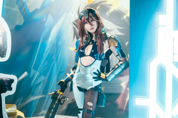 ねねの「スノウブレイク：禁域降臨」晴-蔵鋒