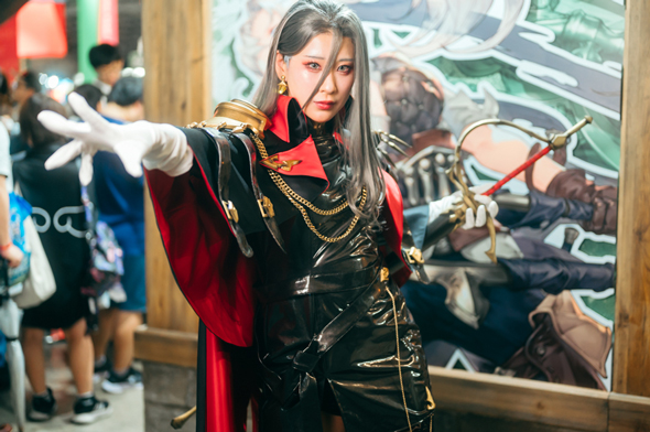 花宮いのりの「鈴蘭の剣」サフィア