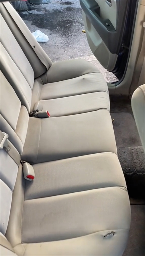 ソファー　清掃　ビフォーアフター