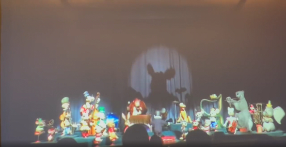 ミッキーマウス・レビューを自宅のシアタールームに再現