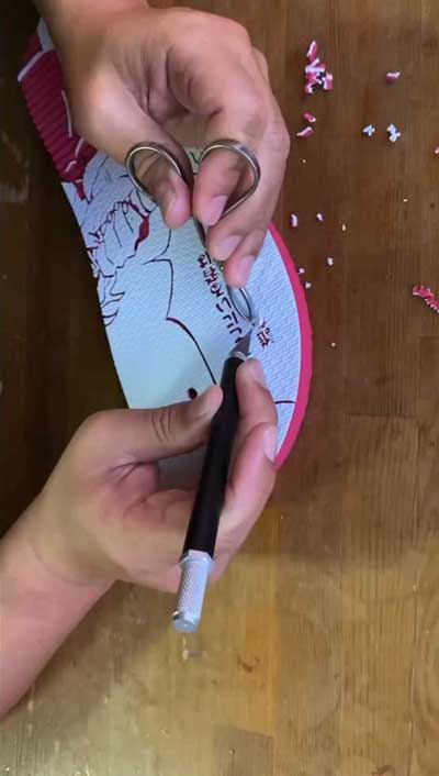 沖縄 似顔絵 島ぞうり アート イラスト 彫る 鬼滅の刃 煉獄