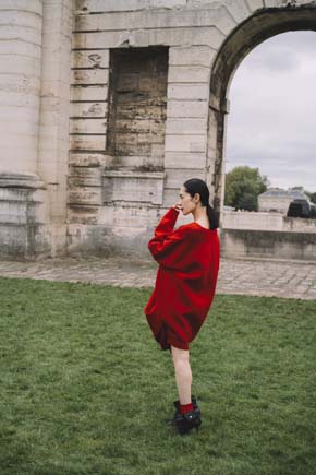 ロエベのショーに登場した深津絵里