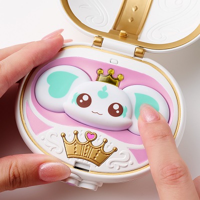 タッチコミューンのふたを開けたところ