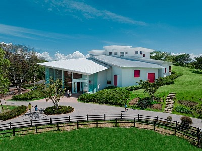 「魔法の文学館」外観