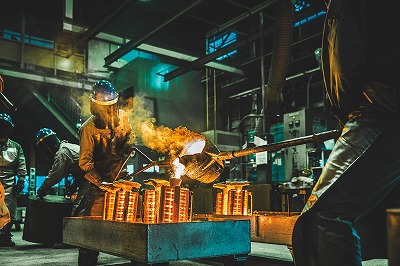 「ジャギヘルメット」製作の様子2