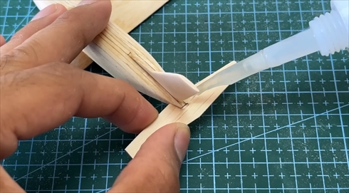 飛行機　模型　アイスの棒