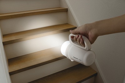 「電池がどれでもライト」の利用例