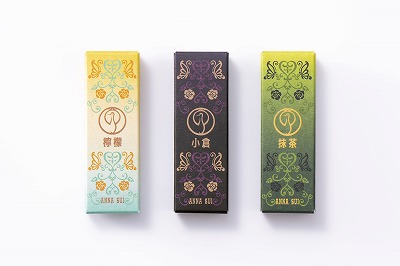 羊羹を包むオリジナルパッケージ