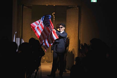 ピース綾部、6年ぶり凱旋ライブ