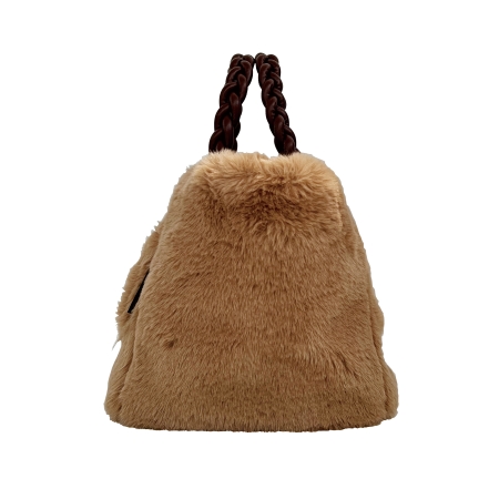 モカカラーのバッグ